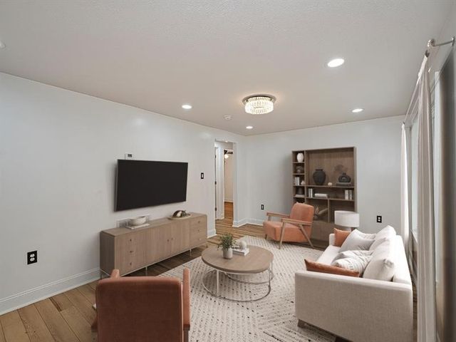 260 Creston Drive, West Mifflin, PA 15122