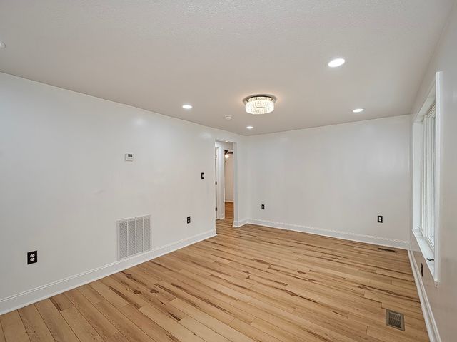 260 Creston Drive, West Mifflin, PA 15122