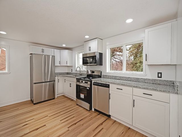 260 Creston Drive, West Mifflin, PA 15122