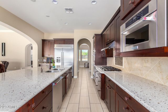 10924 N 136TH Place, Scottsdale, AZ 85259