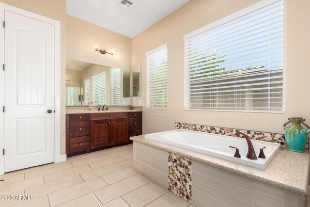 10924 N 136TH Place, Scottsdale, AZ 85259