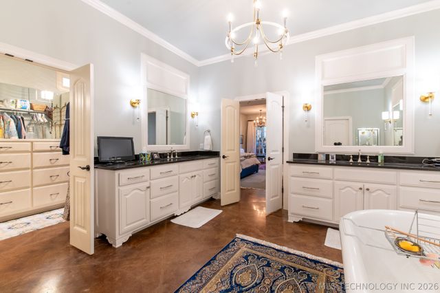 5810 W Orlando Circle, Broken Arrow, OK 74011
