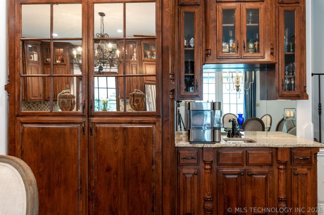 5810 W Orlando Circle, Broken Arrow, OK 74011