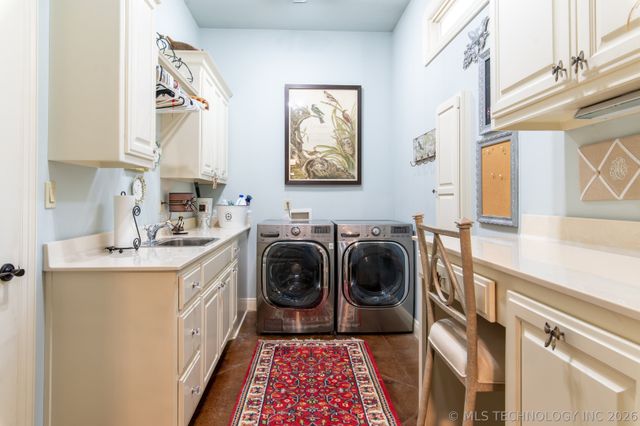 5810 W Orlando Circle, Broken Arrow, OK 74011
