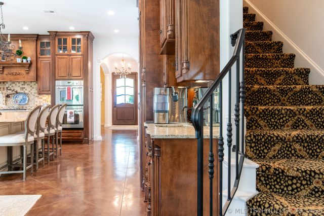 5810 W Orlando Circle, Broken Arrow, OK 74011