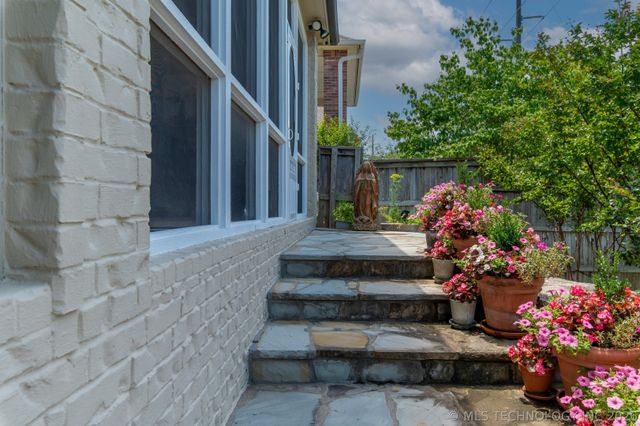 5810 W Orlando Circle, Broken Arrow, OK 74011