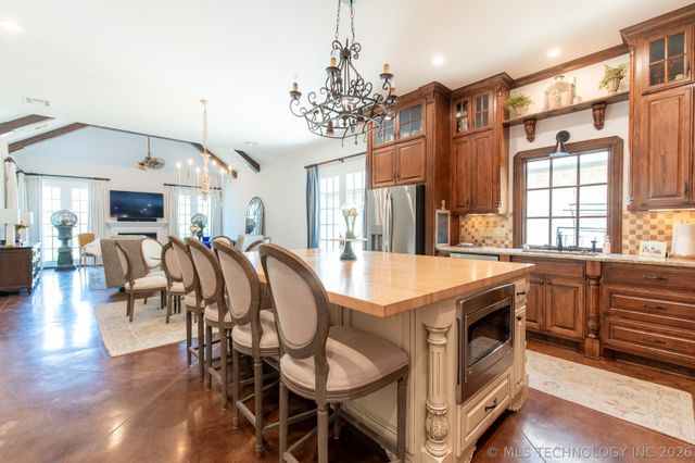 5810 W Orlando Circle, Broken Arrow, OK 74011