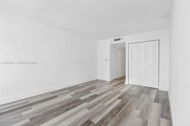 7601 E Treasure Dr 506, North Bay Village, FL 33141