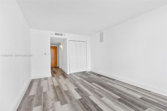 7601 E Treasure Dr 506, North Bay Village, FL 33141