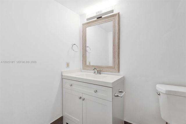 7601 E Treasure Dr 506, North Bay Village, FL 33141