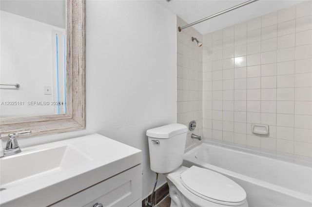 7601 E Treasure Dr 506, North Bay Village, FL 33141