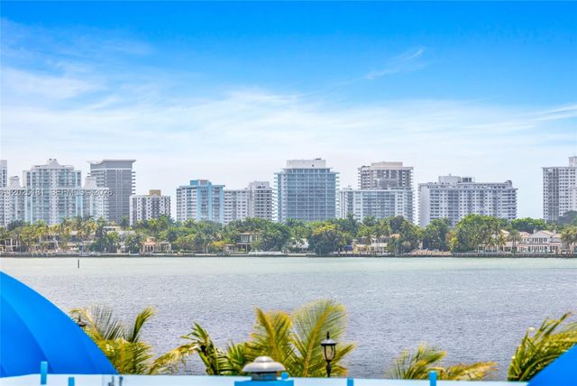 7601 E Treasure Dr 506, North Bay Village, FL 33141