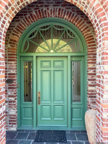 24010 Sherwood Dr, Plaquemine, LA 70764