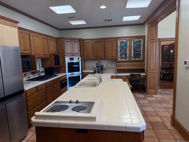 24010 Sherwood Dr, Plaquemine, LA 70764