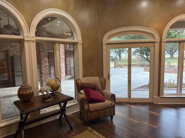 24010 Sherwood Dr, Plaquemine, LA 70764