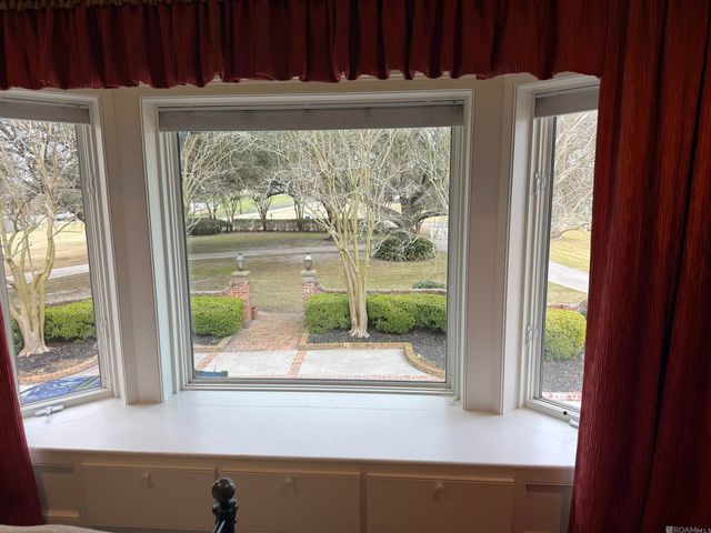 24010 Sherwood Dr, Plaquemine, LA 70764