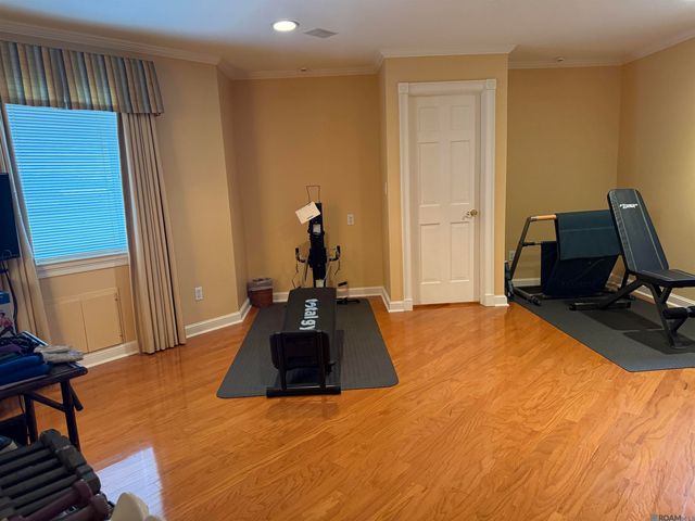 24010 Sherwood Dr, Plaquemine, LA 70764