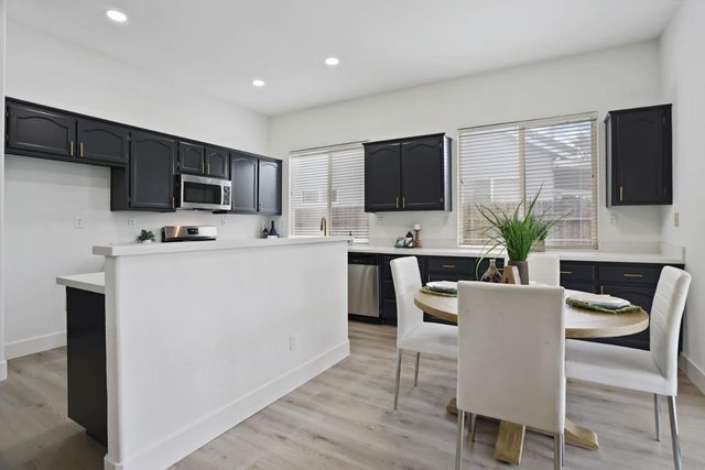 1829 Nighthawk Cir, Roseville, CA 95661