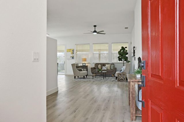 1829 Nighthawk Cir, Roseville, CA 95661