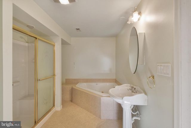 15309 LIONS DEN RD, Burtonsville, MD 20866