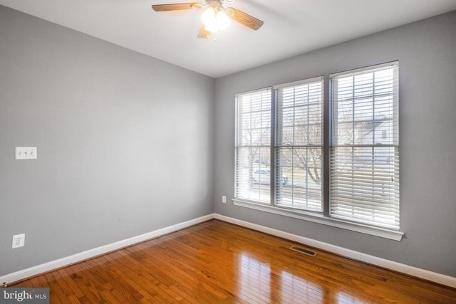 15309 LIONS DEN RD, Burtonsville, MD 20866