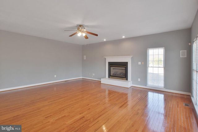 15309 LIONS DEN RD, Burtonsville, MD 20866