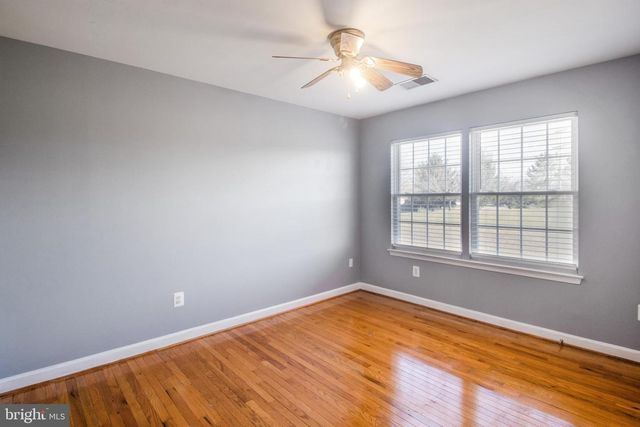 15309 LIONS DEN RD, Burtonsville, MD 20866