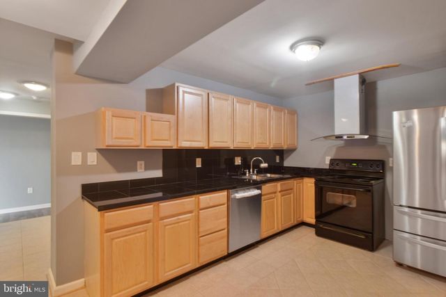 15309 LIONS DEN RD, Burtonsville, MD 20866