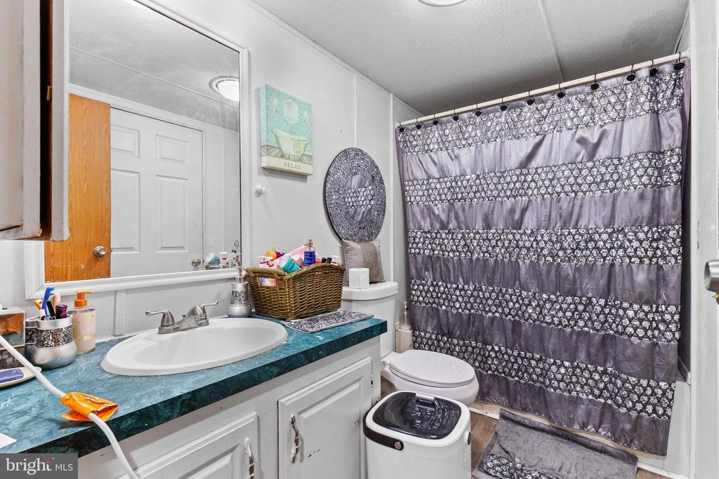 Image 15 of property listing at 524 N PINE ST, Middletown, PA 17057