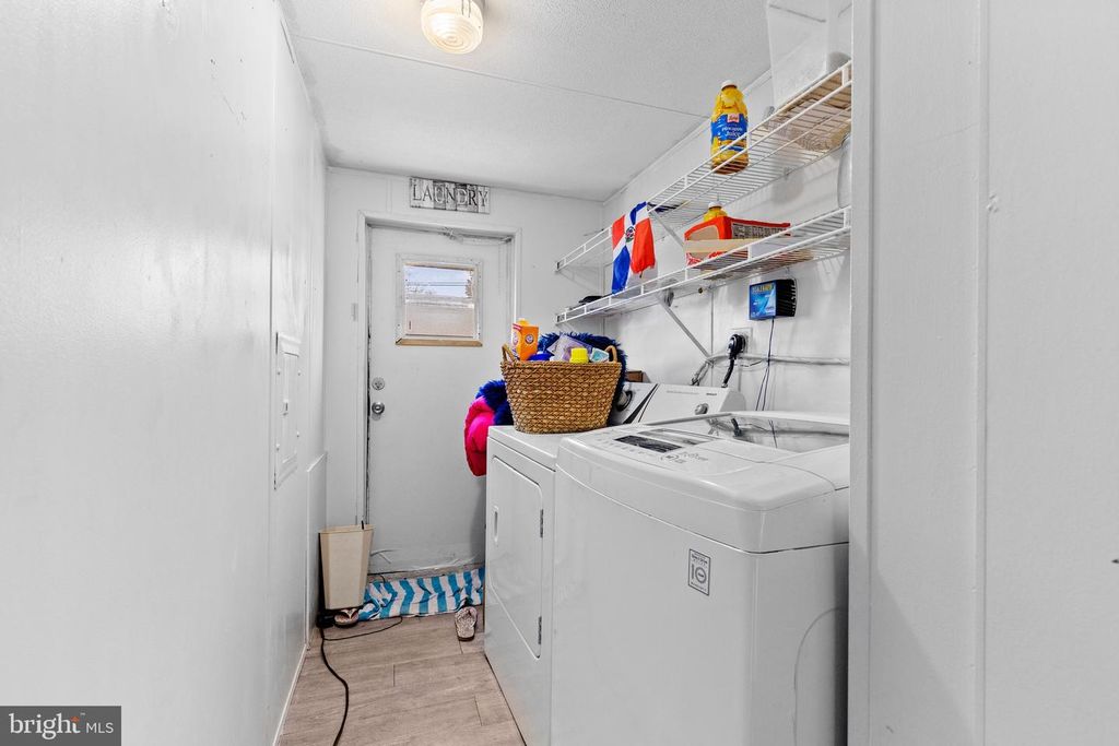 Image 16 of property listing at 524 N PINE ST, Middletown, PA 17057