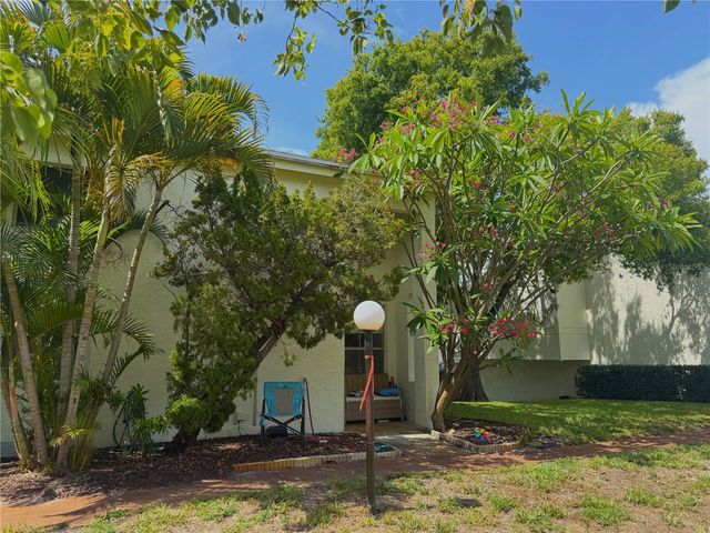 4221 LA SORRENTO COURT, Tampa, FL 33611
