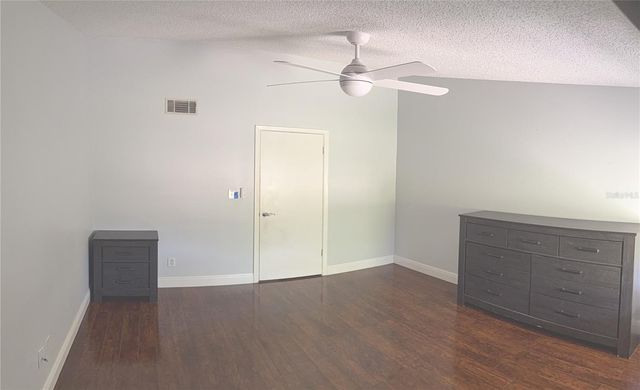 4221 LA SORRENTO COURT, Tampa, FL 33611