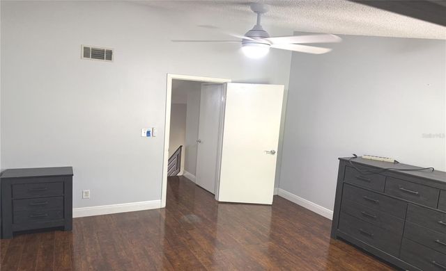4221 LA SORRENTO COURT, Tampa, FL 33611