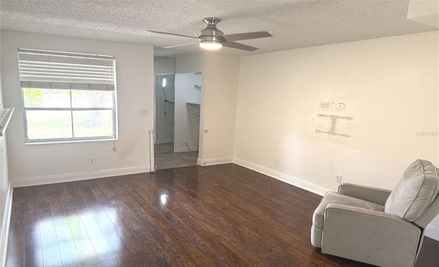 4221 LA SORRENTO COURT, Tampa, FL 33611