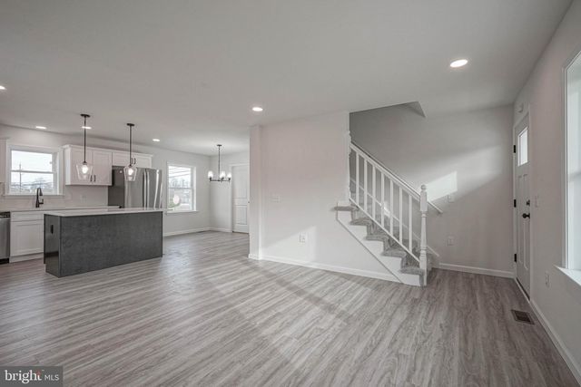 1 MYRTLE AVE, Gloucester City, NJ 08030