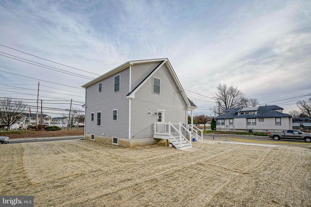 1 MYRTLE AVE, Gloucester City, NJ 08030