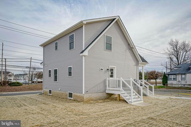 1 MYRTLE AVE, Gloucester City, NJ 08030