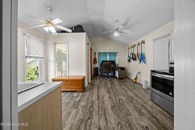 1744 Beaumont Drive, Greenville, NC 27858