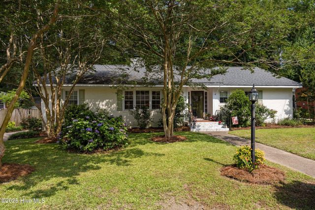 1744 Beaumont Drive, Greenville, NC 27858