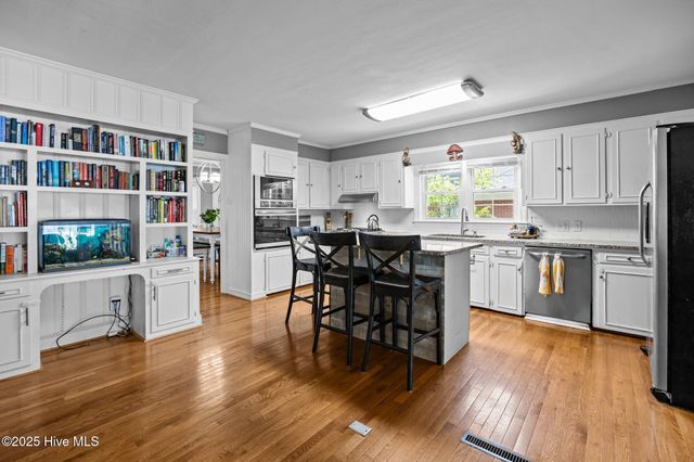 1744 Beaumont Drive, Greenville, NC 27858