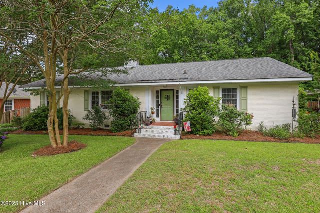 1744 Beaumont Drive, Greenville, NC 27858