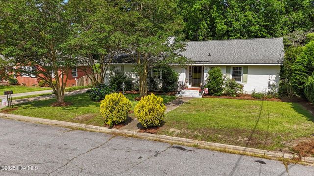 1744 Beaumont Drive, Greenville, NC 27858