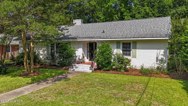1744 Beaumont Drive, Greenville, NC 27858