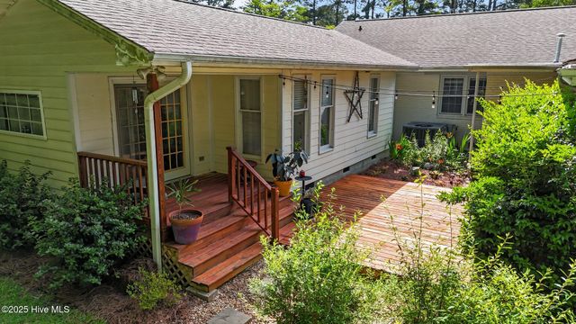 1744 Beaumont Drive, Greenville, NC 27858