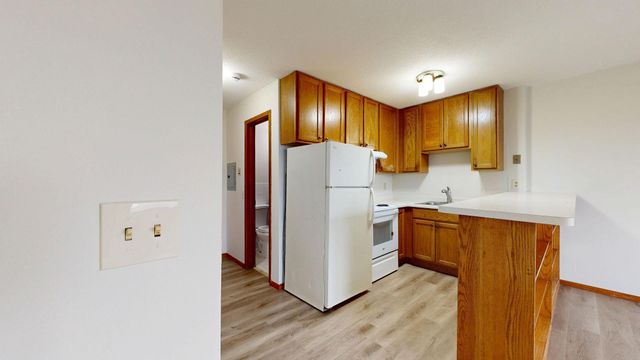 2216 Pleasant Avenue 205, Minneapolis, MN 55404