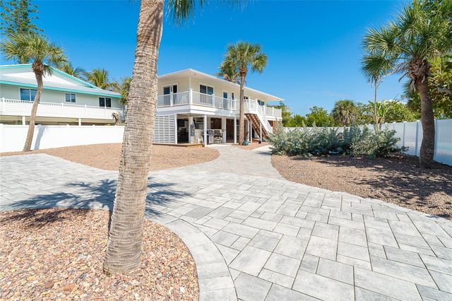 230 N GULF BOULEVARD, Placida, FL 33946