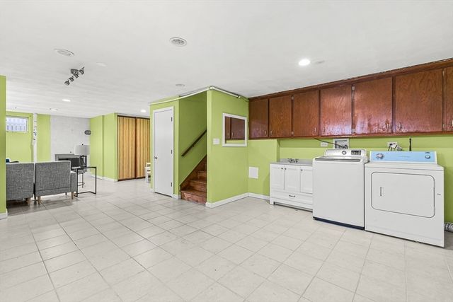 35 Fells Avenue Ter, Medford, MA 02155