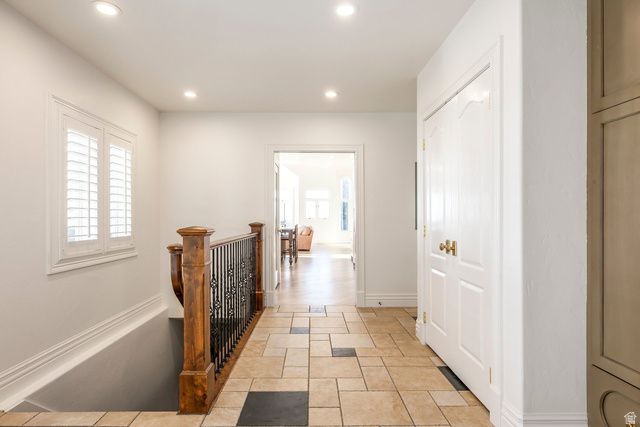 1742 E RIDGE POINT DR, Bountiful, UT 84010