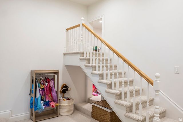 1742 E RIDGE POINT DR, Bountiful, UT 84010