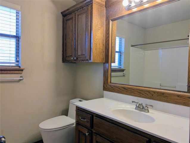 2705 SE 92nd Circle, Moore, OK 73160